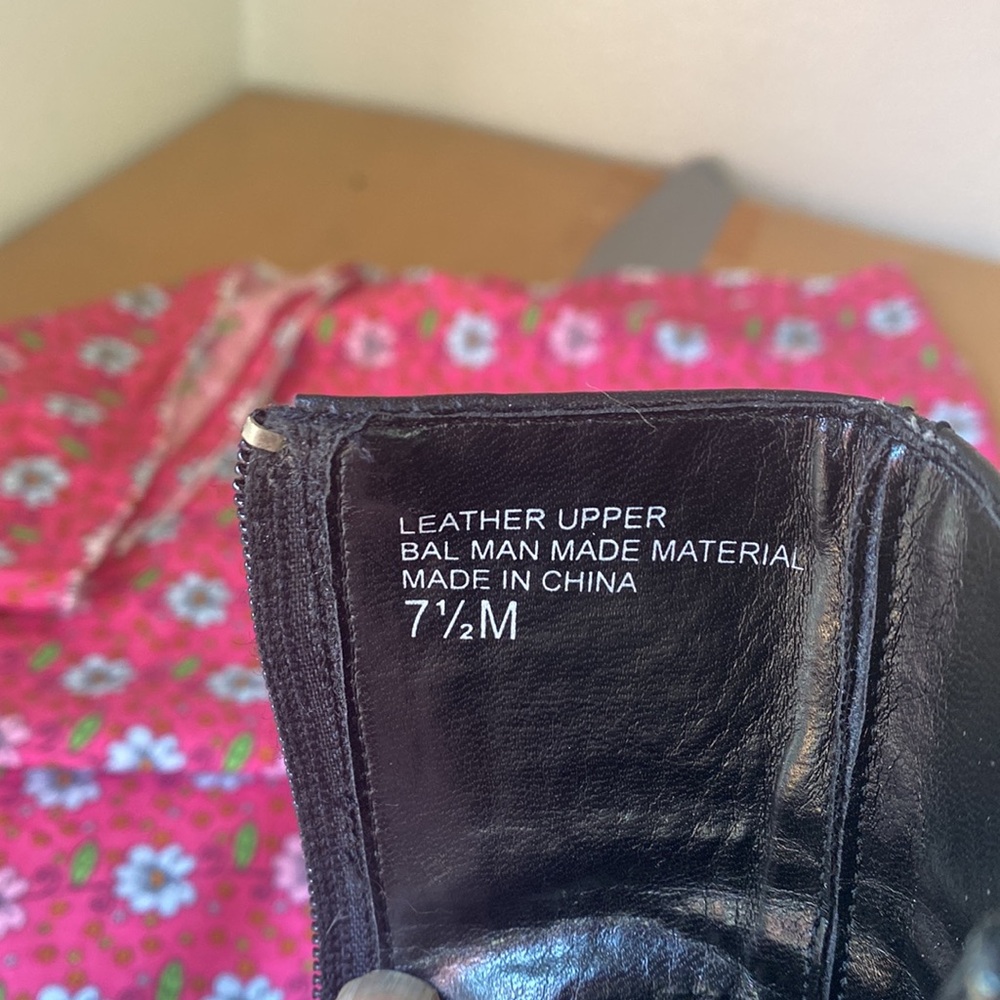 Steve Madden Boots 7 1/2 Practically New Ankle Bo… - image 3